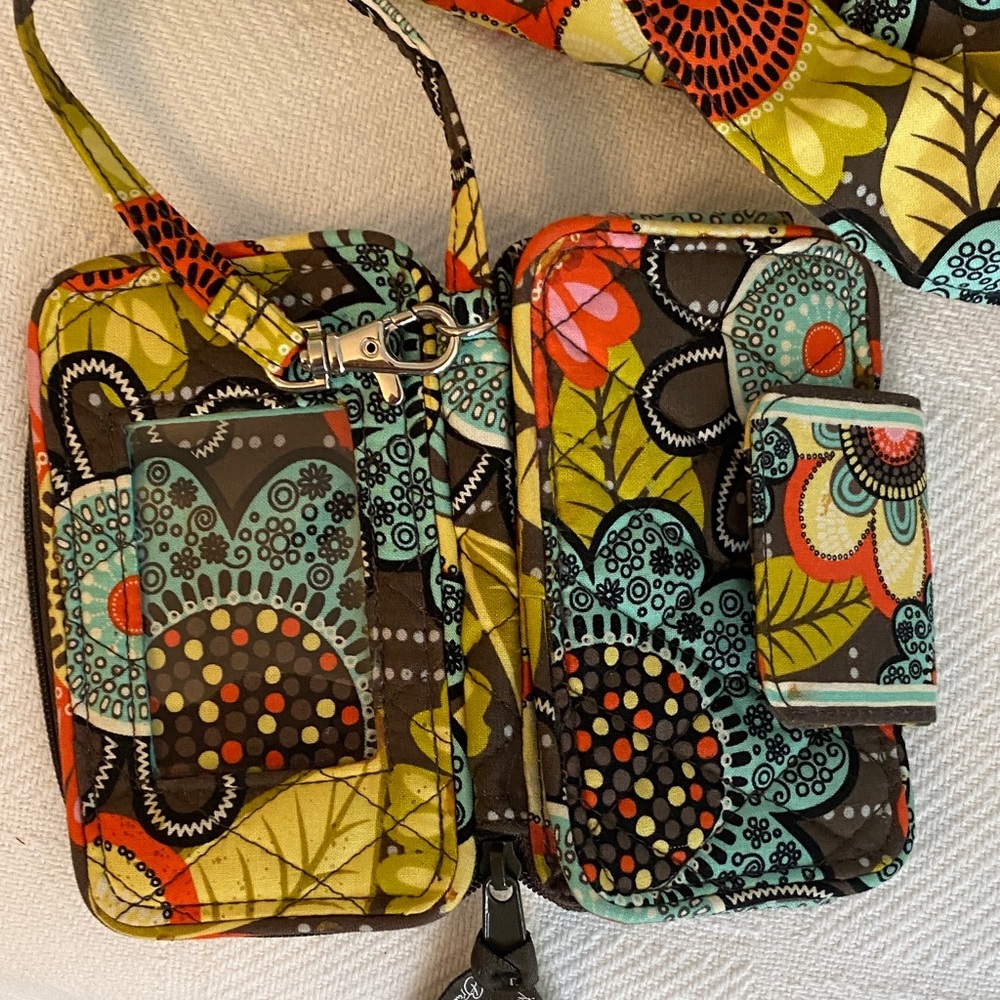 Vera Bradley Multicolor Floral Shoulder Bag or crossbody with wristlet - Picture 7 of 14